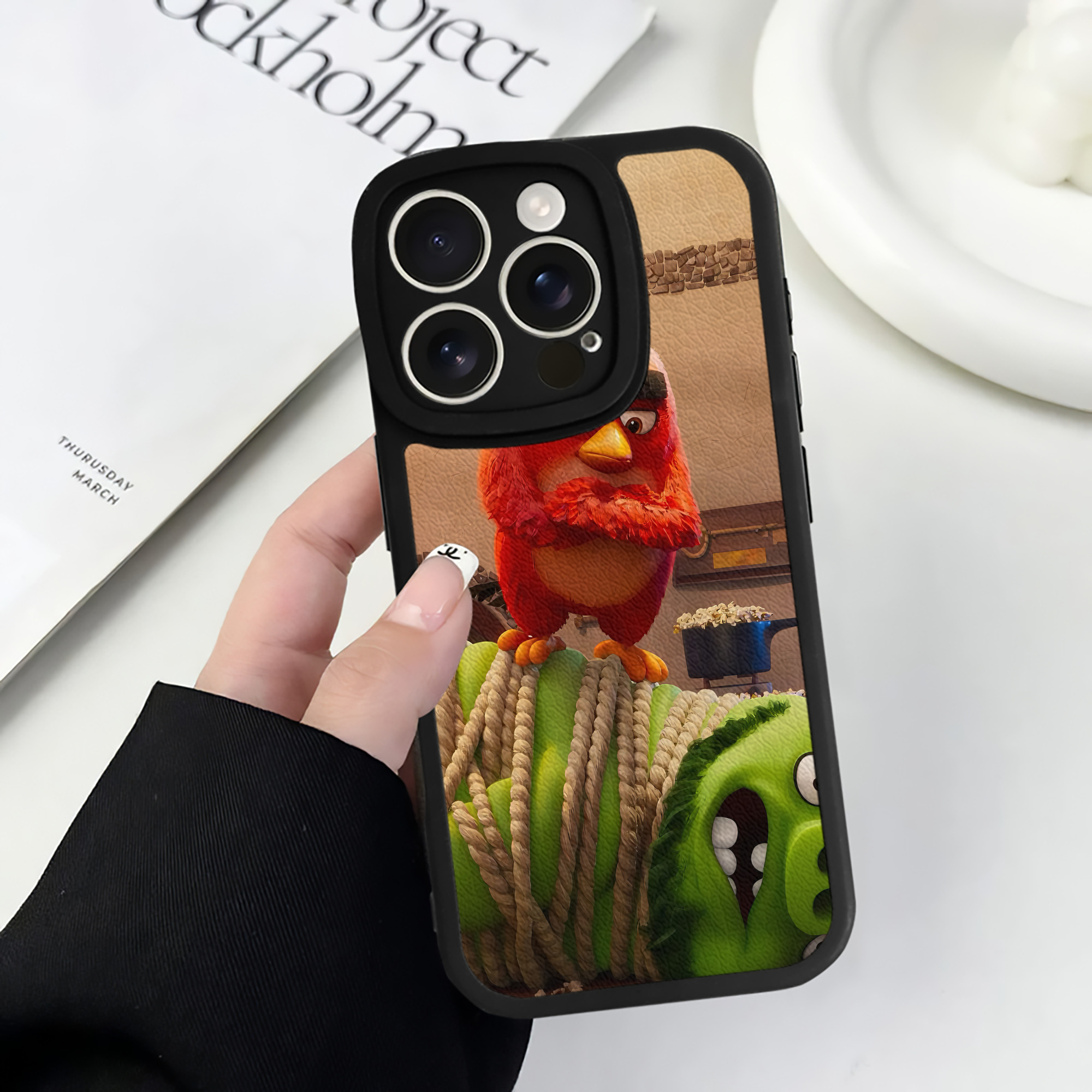 （画像用） Angry Birds アングリーバード 【iPhone 16シリーズ対応】シリコンスマホケース（レザー調） 材質：シリコン